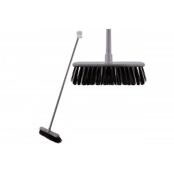 BROOM WITH HANDLE 1.2M